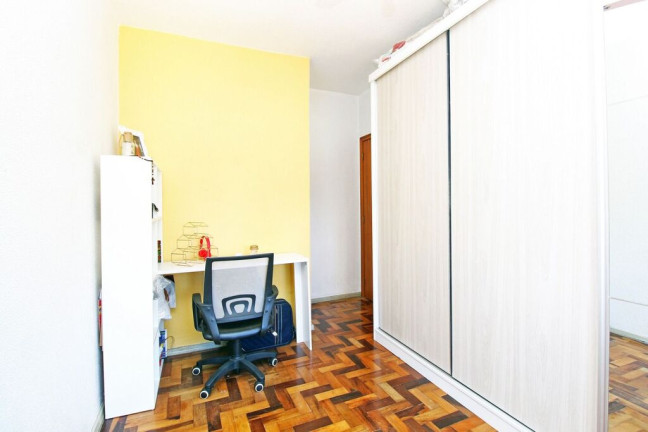 Imagem Apartamento com 4 Quartos à Venda, 77 m² em Passo Da Areia - Porto Alegre Imagem Apartamento com 4 Quartos à Venda, 77 m² em Passo Da Areia - Porto Alegre