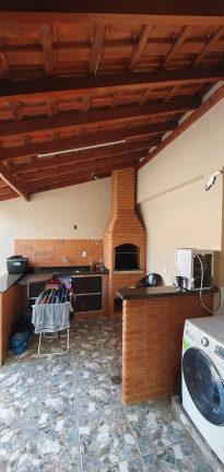 Imagem Casa com 3 Quartos à Venda, 220 m² em Limeira Imagem Casa com 3 Quartos à Venda, 220 m² em Limeira