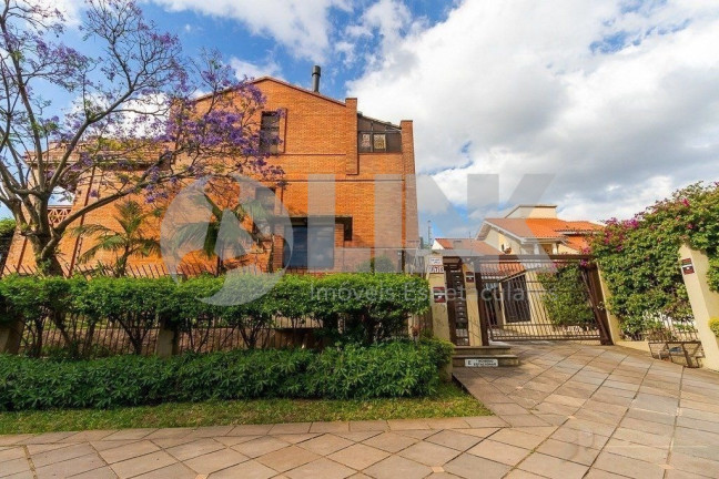 Imagem Imóvel com 3 Quartos à Venda, 360 m² em Cristal - Porto Alegre
