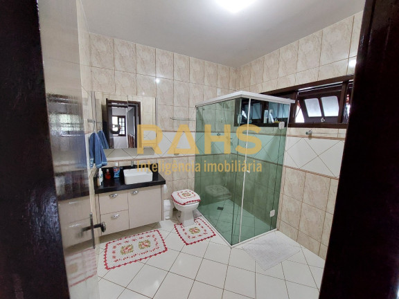 Imagem Casa com 4 Quartos à Venda, 175 m² em Vila Nova - Joinville Imagem Casa com 4 Quartos à Venda, 175 m² em Vila Nova - Joinville