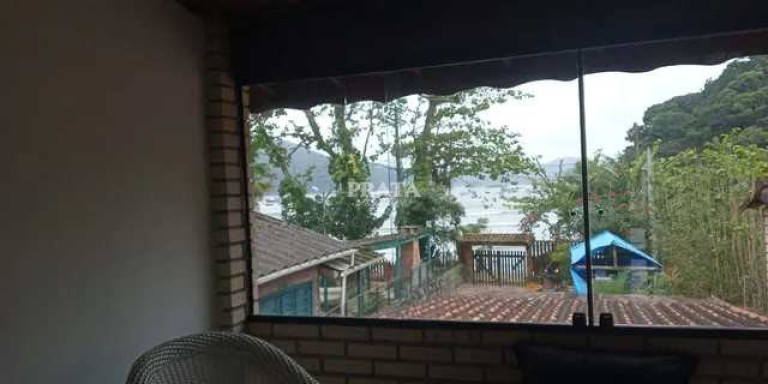 Imagem Casa com 4 Quartos à Venda, 200 m² em Balneario Praia Do Perequê - Guarujá Imagem Casa com 4 Quartos à Venda, 200 m² em Balneario Praia Do Perequê - Guarujá