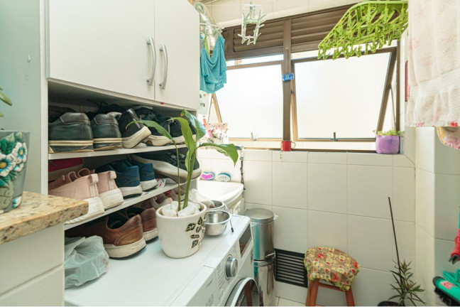 Imagem Apartamento com 2 Quartos à Venda, 68 m² em Menino Deus - Porto Alegre Imagem Apartamento com 2 Quartos à Venda, 68 m² em Menino Deus - Porto Alegre