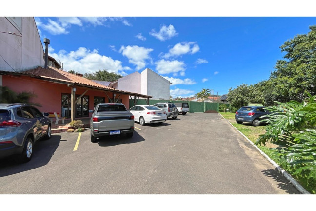Imagem Casa com 3 Quartos à Venda, 273 m² em Cavalhada - Porto Alegre Imagem Casa com 3 Quartos à Venda, 273 m² em Cavalhada - Porto Alegre