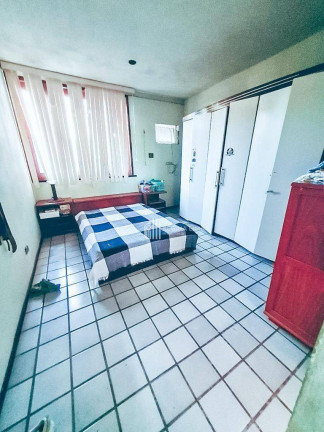 Imagem Casa com 6 Quartos à Venda, 450 m² em Ininga - Teresina Imagem Casa com 6 Quartos à Venda, 450 m² em Ininga - Teresina