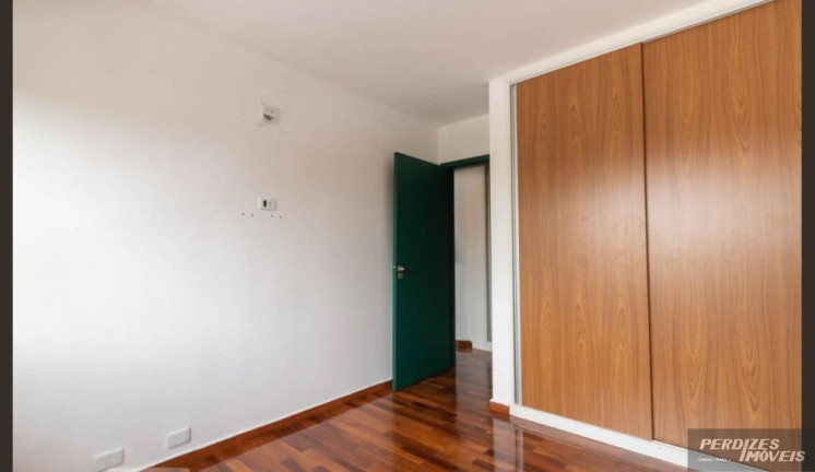 Imagem Casa com 3 Quartos à Venda ou Locação, 217 m² em Sumaré - São Paulo Imagem Casa com 3 Quartos à Venda ou Locação, 217 m² em Sumaré - São Paulo