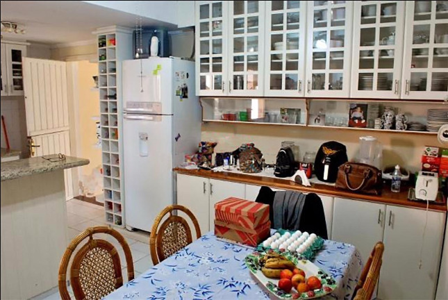 Imagem Sobrado com 4 Quartos à Venda, 640 m² em Jardim Tapajós - Atibaia Imagem Sobrado com 4 Quartos à Venda, 640 m² em Jardim Tapajós - Atibaia