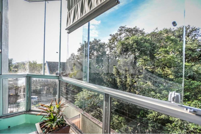 Imagem Imóvel com 3 Quartos à Venda, 163 m² em Teresópolis - Porto Alegre Imagem Imóvel com 3 Quartos à Venda, 163 m² em Teresópolis - Porto Alegre