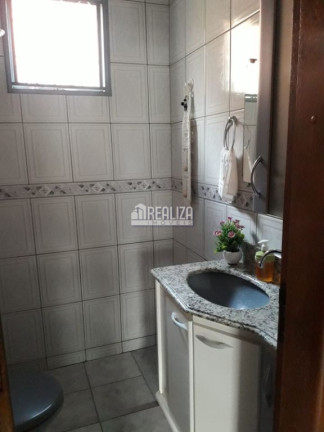 Imagem Casa com 2 Quartos à Venda, 360 m² em Parque Das Américas - Uberaba Imagem Casa com 2 Quartos à Venda, 360 m² em Parque Das Américas - Uberaba