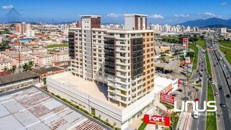 Imagem Sala Comercial à Venda, 585 m² em Barreiros - São José