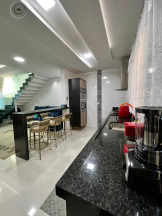 Imagem Sobrado com 3 Quartos à Venda, 84 m² em Caiçara - Praia Grande Imagem Sobrado com 3 Quartos à Venda, 84 m² em Caiçara - Praia Grande