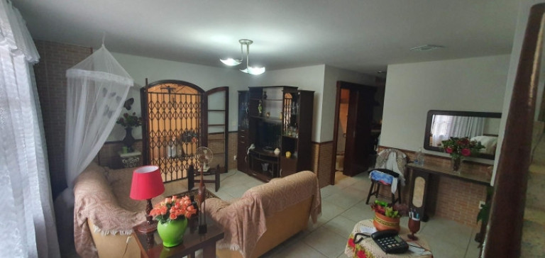 Imagem Casa com 4 Quartos à Venda, 145 m² em Taquara - Rio De Janeiro