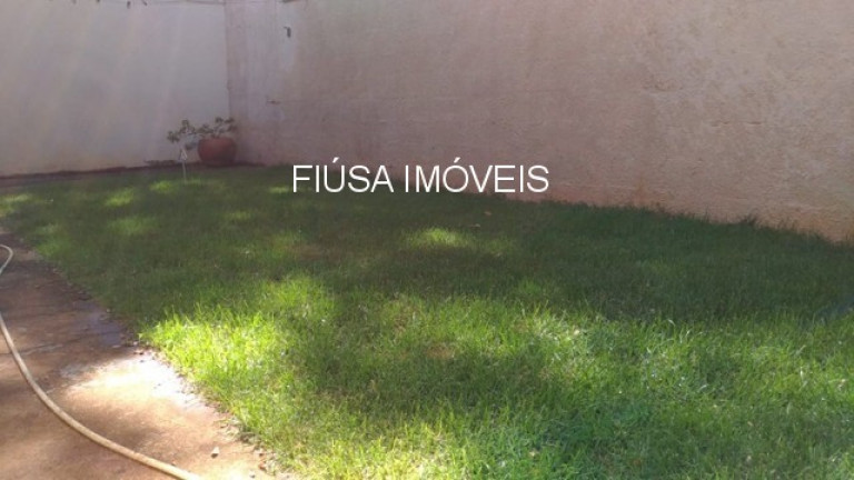 Imagem Casa com 3 Quartos à Venda, em Ouro Branco - Ribeirão Preto Imagem Casa com 3 Quartos à Venda, em Ouro Branco - Ribeirão Preto