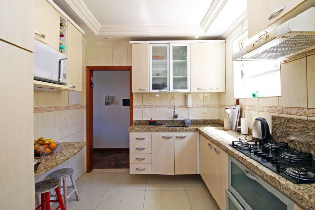 Imagem Apartamento com 4 Quartos à Venda, 77 m² em Passo Da Areia - Porto Alegre Imagem Apartamento com 4 Quartos à Venda, 77 m² em Passo Da Areia - Porto Alegre