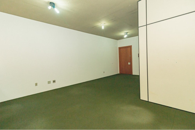 Imagem Sala Comercial à Venda, 37 m² em Petrópolis - Porto Alegre Imagem Sala Comercial à Venda, 37 m² em Petrópolis - Porto Alegre