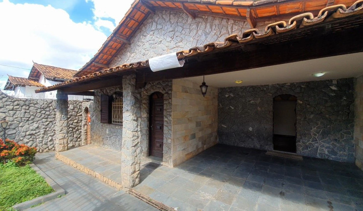 Casa com 5 Quartos à Venda, 205 m² em Miramar,(barreiro) - Belo Horizonte