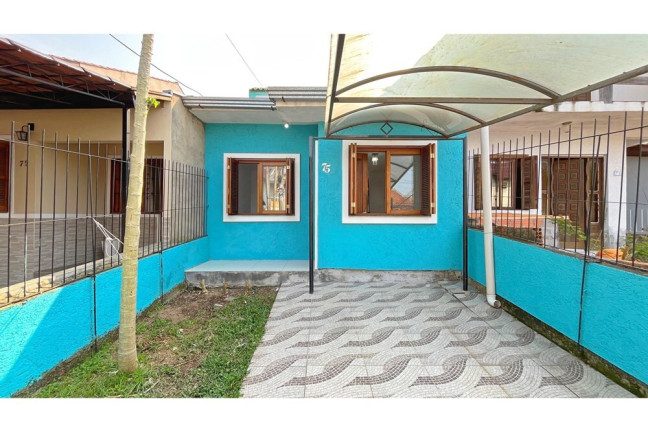 Casa com 2 Quartos à Venda,  em Hípica - Porto Alegre