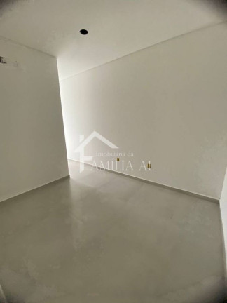 Imagem Casa com 3 Quartos à Venda, 113 m² em Iririú - Joinville