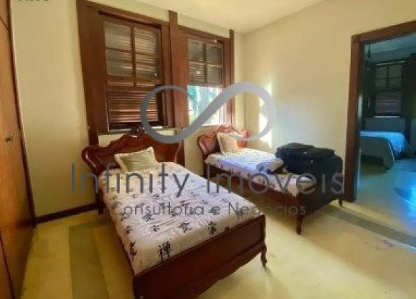 Imagem Casa com 5 Quartos à Venda, 1.027 m² em São Luiz - Belo Horizonte Imagem Casa com 5 Quartos à Venda, 1.027 m² em São Luiz - Belo Horizonte