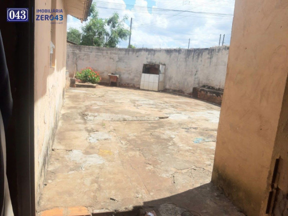 Imagem Terreno à Venda, 150 m² em Conjunto Habitacional Maria Cecília Serrano De Oliveira - Londrina Imagem Terreno à Venda, 150 m² em Conjunto Habitacional Maria Cecília Serrano De Oliveira - Londrina