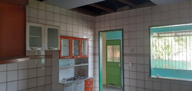 Imagem Casa com 3 Quartos à Venda, em São Jorge - Manaus Imagem Casa com 3 Quartos à Venda, em São Jorge - Manaus