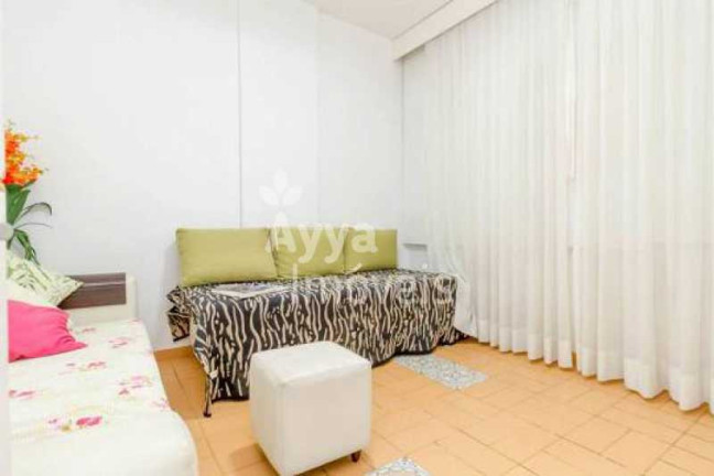 Imagem Apartamento com 2 Quartos à Venda, 83 m² em Copacabana - Rio De Janeiro
