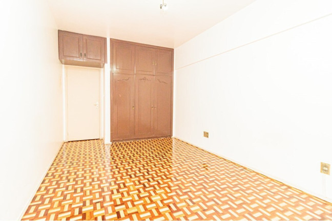 Imagem Imóvel com 2 Quartos à Venda, 137 m² em Centro Histórico - Porto Alegre Imagem Imóvel com 2 Quartos à Venda, 137 m² em Centro Histórico - Porto Alegre