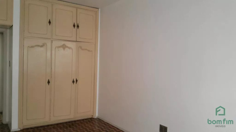 Imagem Apartamento com 2 Quartos para Alugar, 138 m² em Centro Histórico - Porto Alegre Imagem Apartamento com 2 Quartos para Alugar, 138 m² em Centro Histórico - Porto Alegre