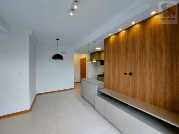 Imagem Apartamento com 2 Quartos para Alugar, 61 m² em Coqueiros - Florianópolis