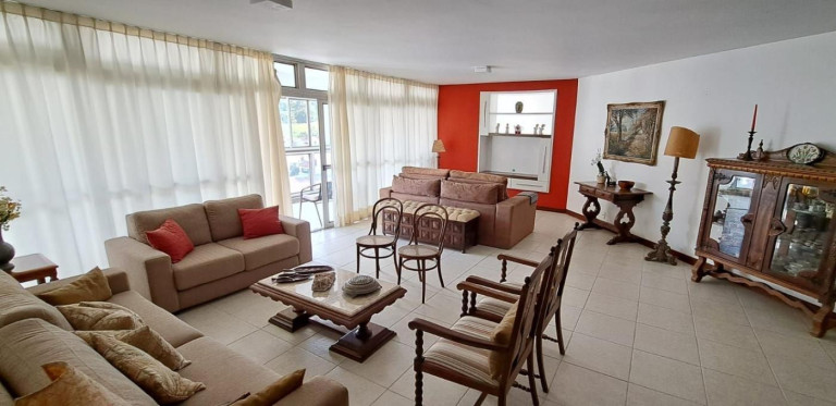 Apartamento com 4 Quartos à Venda, 177 m² em Várzea - Teresópolis