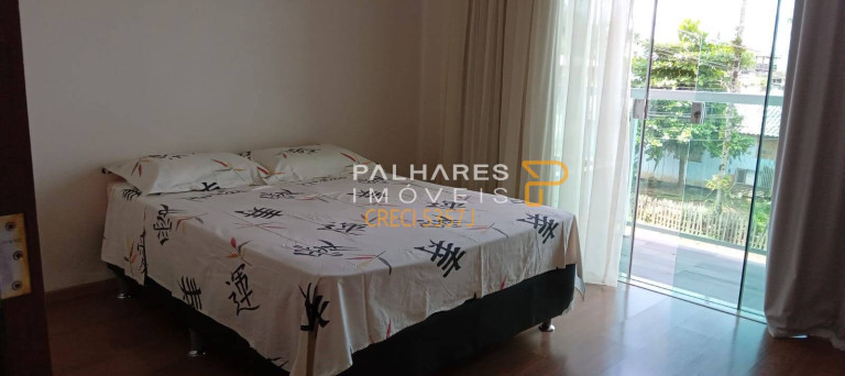 Imagem Casa com 3 Quartos à Venda, 215 m² em Vila Nova - Joinville