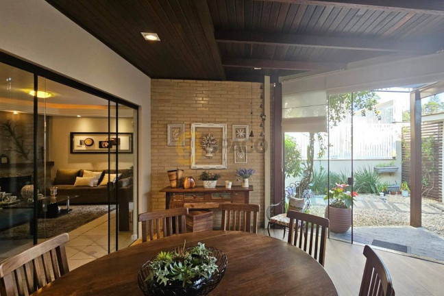 Imagem Casa com 3 Quartos à Venda, 260 m² em Chico De Paulo - Jaraguá Do Sul