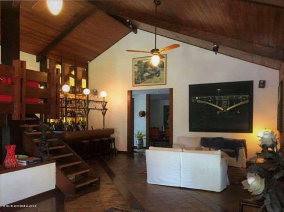 Imagem Casa à Venda, em Fazendinha - Cotia Imagem Casa à Venda, em Fazendinha - Cotia