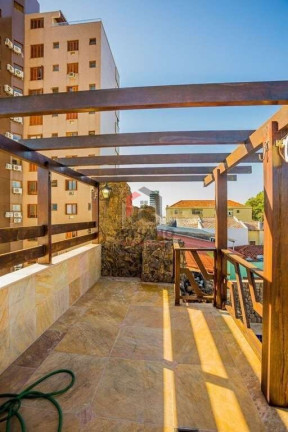 Imagem Casa com 4 Quartos à Venda, 376 m² em Jardim Itu - Porto Alegre Imagem Casa com 4 Quartos à Venda, 376 m² em Jardim Itu - Porto Alegre