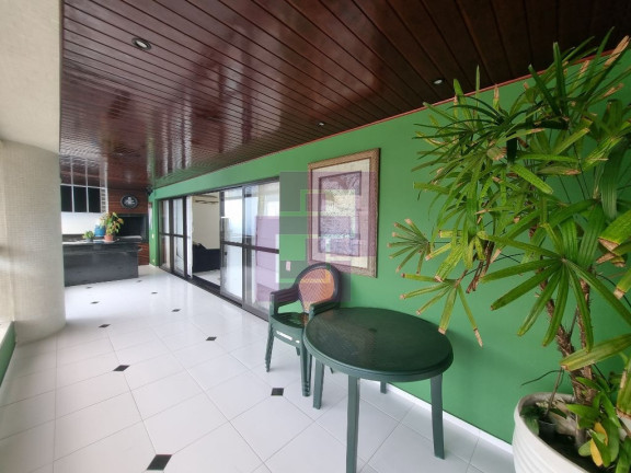 Apartamento com 3 Quartos à Venda, 230 m² em Pitangueiras - Guarujá