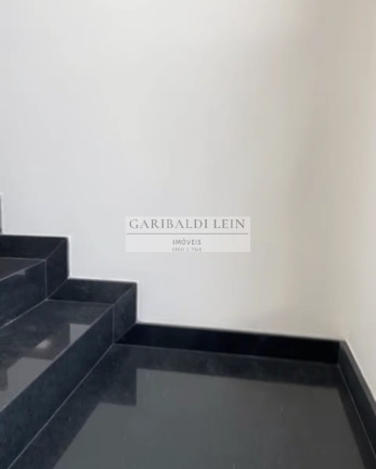 Imagem Casa com 3 Quartos à Venda, 235 m² em Swiss Park - Campinas Imagem Casa com 3 Quartos à Venda, 235 m² em Swiss Park - Campinas