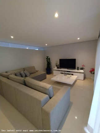 Casa com 4 Quartos à Venda, 215 m² em Interlagos - São Paulo
