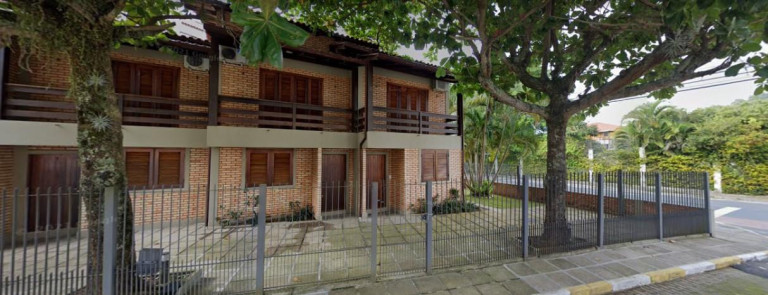 Imagem Sobrado com 2 Quartos para Alugar,  em Canasvieiras - Florianópolis