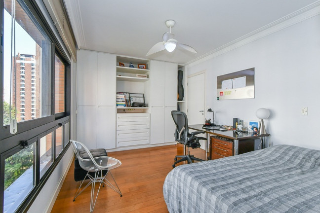 Imagem Imóvel com 3 Quartos à Venda, 247 m² em Vila Suzana - São Paulo Imagem Imóvel com 3 Quartos à Venda, 247 m² em Vila Suzana - São Paulo
