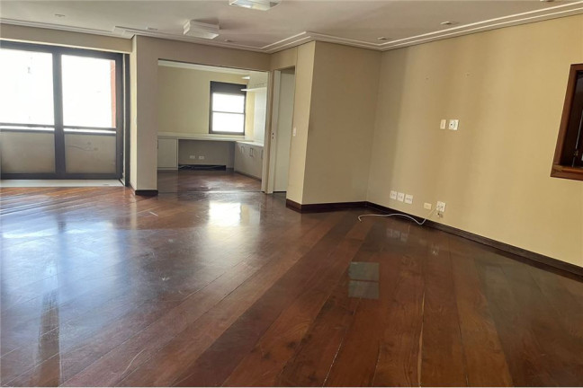 Imagem Imóvel com 4 Quartos à Venda, em Moema - São Paulo Imagem Imóvel com 4 Quartos à Venda, em Moema - São Paulo