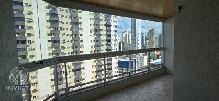 Imagem Apartamento com 3 Quartos à Venda, 115 m² em Centro - Balneário Camboriú Imagem Apartamento com 3 Quartos à Venda, 115 m² em Centro - Balneário Camboriú