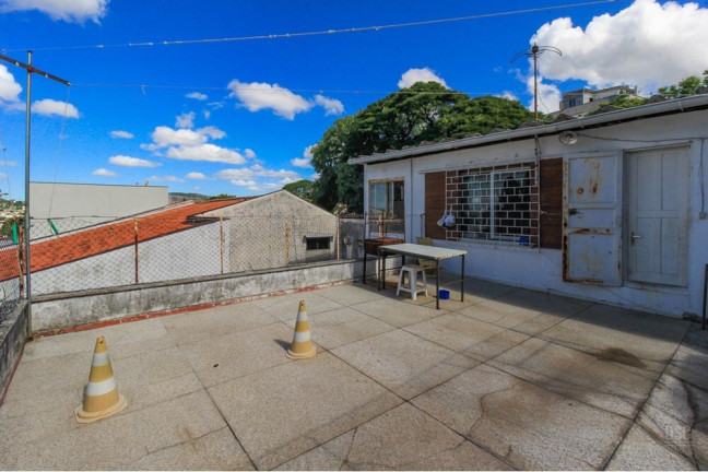 Imagem Casa com 5 Quartos à Venda, 254 m² em Três Figueiras - Porto Alegre Imagem Casa com 5 Quartos à Venda, 254 m² em Três Figueiras - Porto Alegre