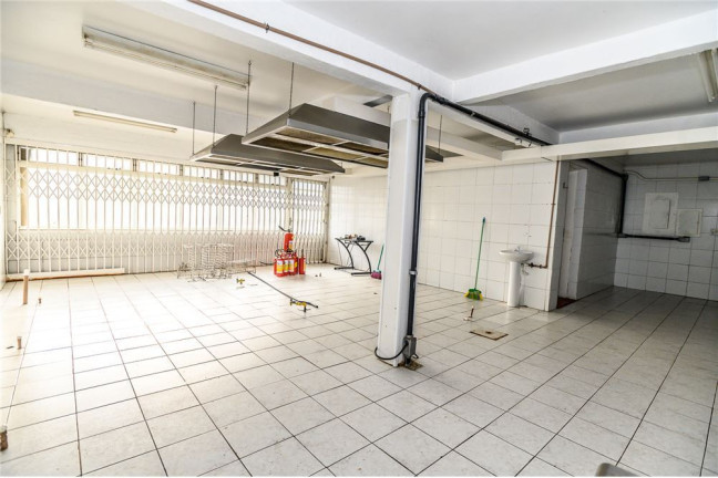 Imagem Casa com 6 Quartos à Venda,  em Passo Da Areia - Porto Alegre