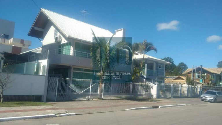 Imagem Casa à Venda, 450 m² em Canasvieiras - Florianópolis Imagem Casa à Venda, 450 m² em Canasvieiras - Florianópolis