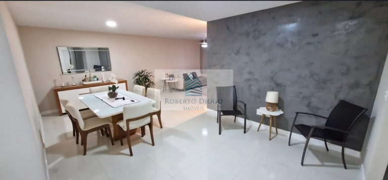 Imagem Imóvel com 4 Quartos à Venda, 189 m² em Icaraí - Niterói Imagem Imóvel com 4 Quartos à Venda, 189 m² em Icaraí - Niterói