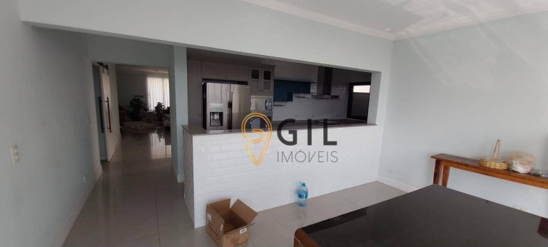 Imagem Sobrado com 3 Quartos para Alugar, 378 m² em Vila Zezé - Jacareí