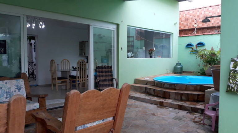 Imagem Casa com 4 Quartos à Venda, 280 m² em Florida - Peruíbe Imagem Casa com 4 Quartos à Venda, 280 m² em Florida - Peruíbe