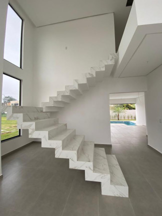 Imagem Casa com 4 Quartos à Venda, 255 m² em Ingleses Do Rio Vermelho - Florianópolis