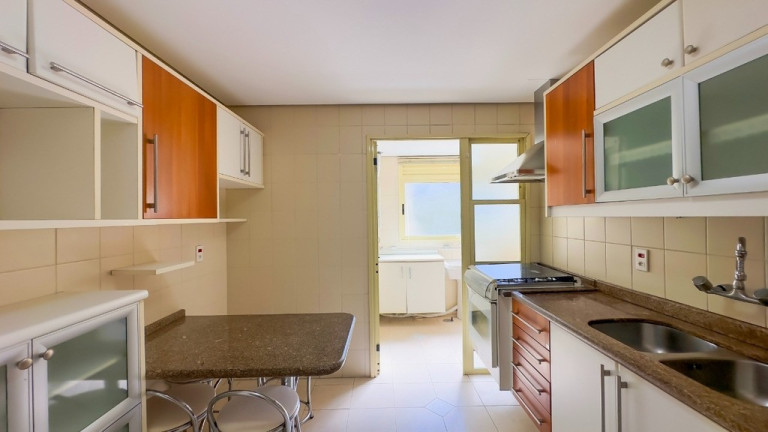 Imagem Imóvel com 3 Quartos à Venda, 117 m² em Higienópolis - Porto Alegre Imagem Imóvel com 3 Quartos à Venda, 117 m² em Higienópolis - Porto Alegre