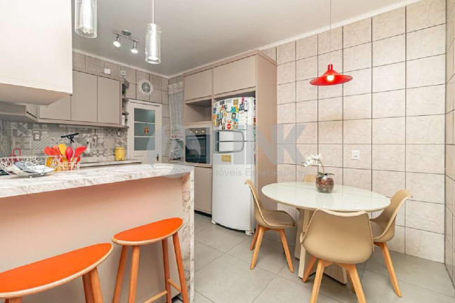 Imagem Apartamento com 3 Quartos à Venda, 106 m² em Petrópolis - Porto Alegre