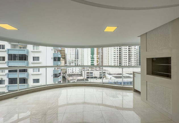 Apartamento com 3 Quartos à Venda, 139 m² em Quadra Mar Centro - Balneário Camboriú